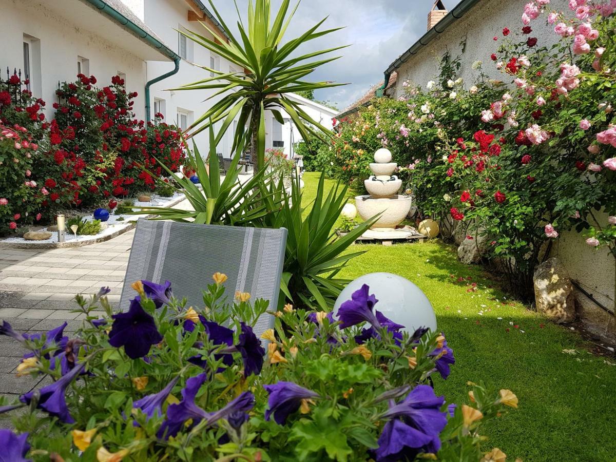 Gästezimmer Resi Illmitz Exterior foto